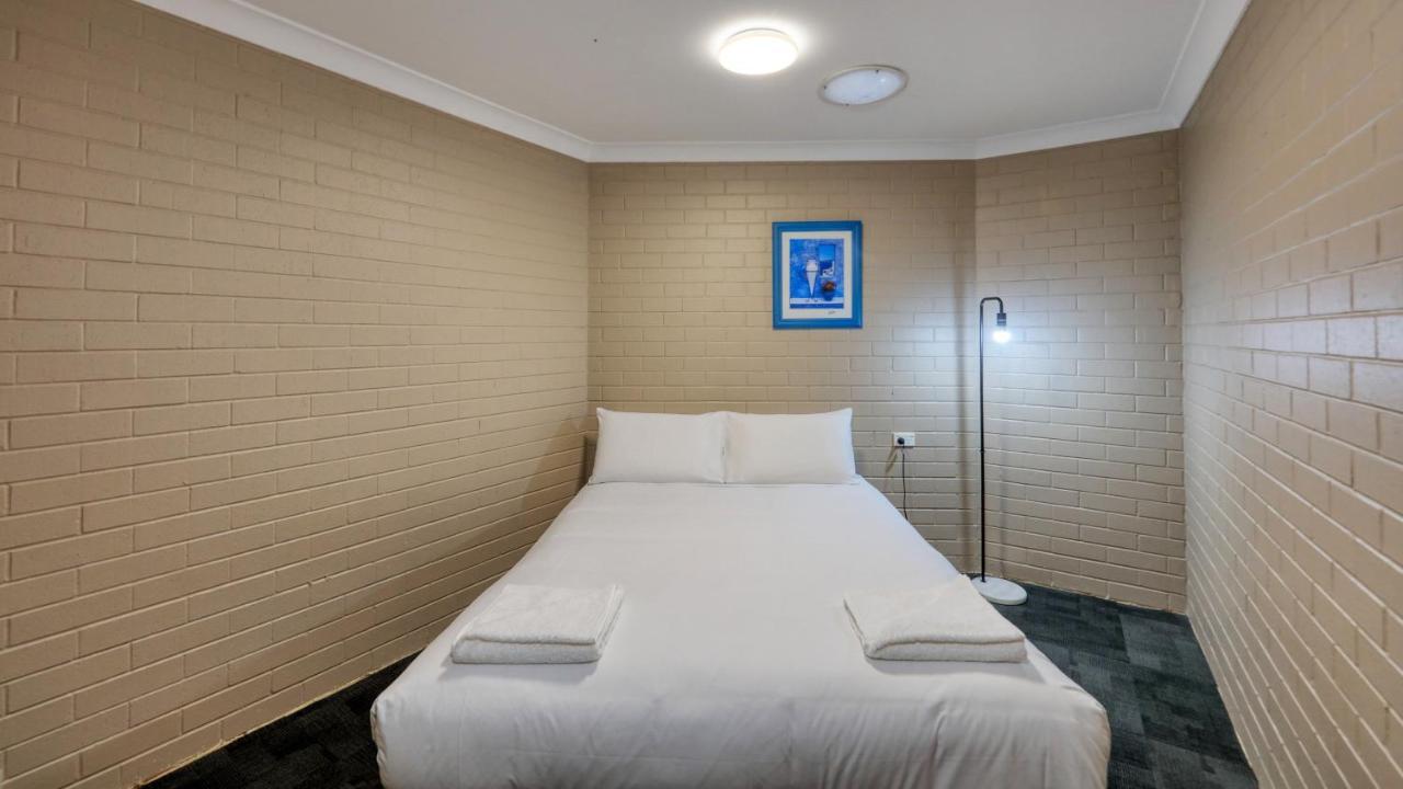 Canowindra Riverview Motel Екстер'єр фото